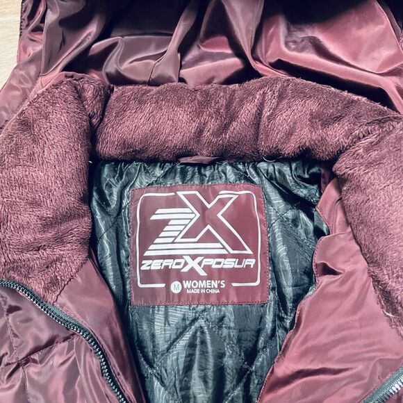 Woman's Winter Coat ZeroXposur Burgundy Size M Down Filled Puffer Hooded - Picture 2 of 3